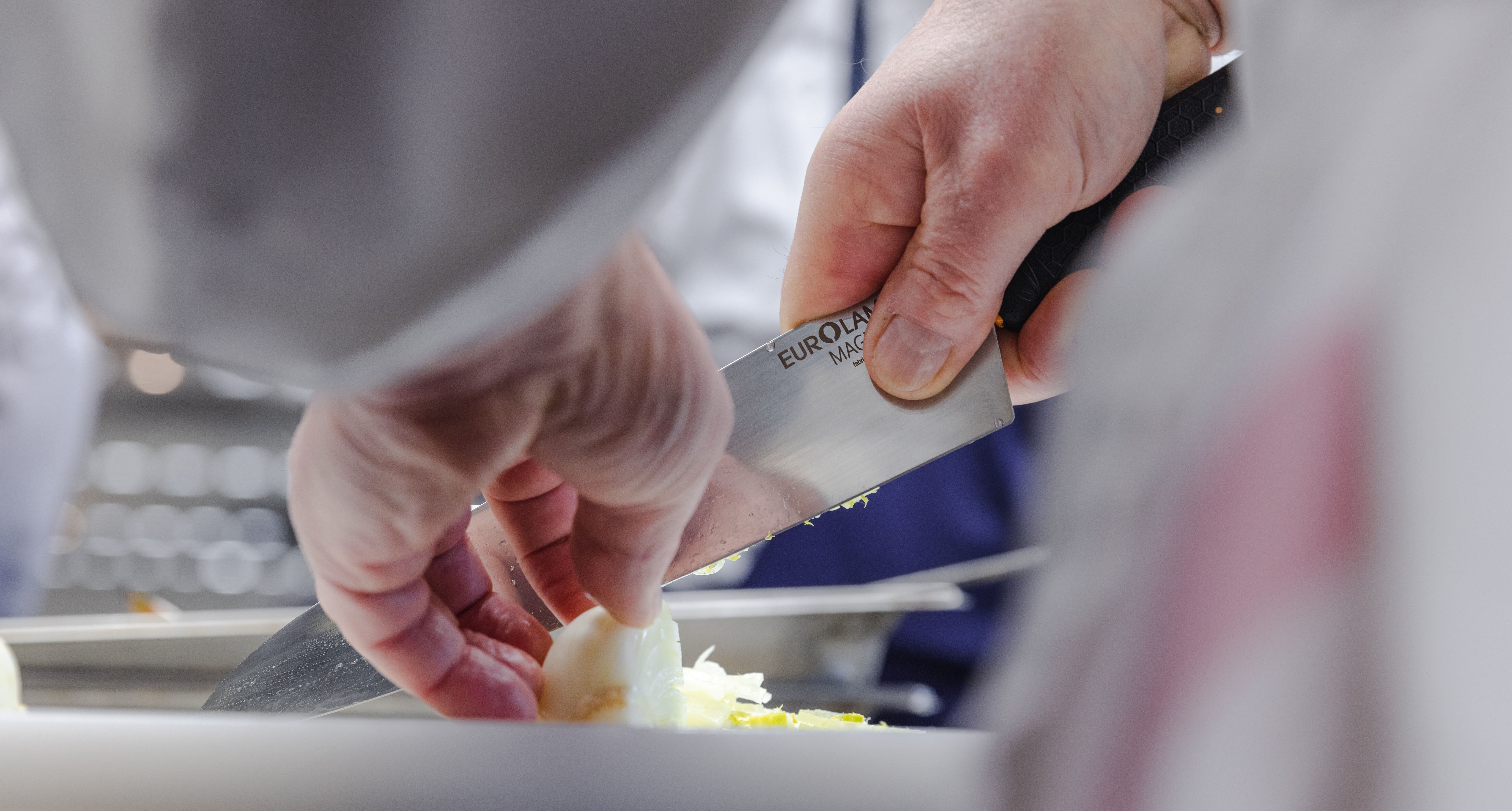 Couteau éminceur Magma 23cm.jpg